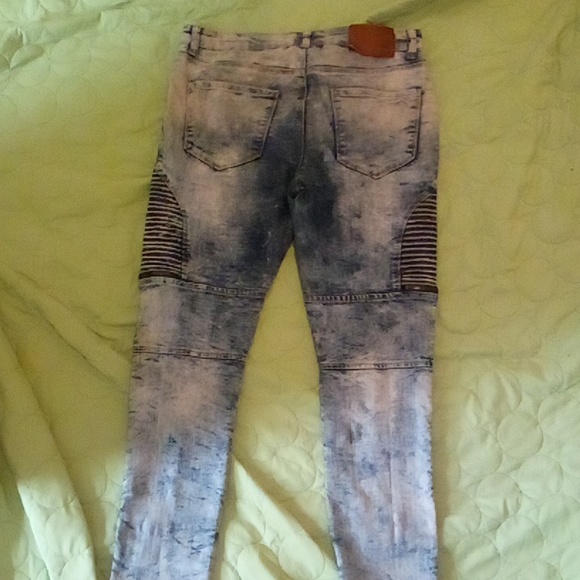 Jeans - Picture 2 of 6
